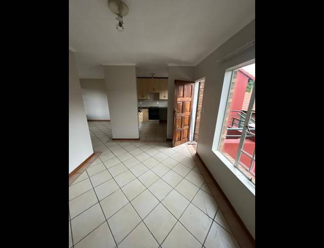 2 BEDROOM APARTMENT FOR SALE IN MORELETAPARK